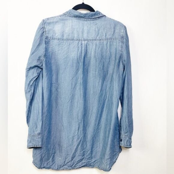 Cloth & Stone Denim Shirttail Button Down Chambray Shirt Large Casual Light - Picture 6 of 10